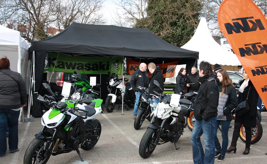 Auto & Motorradmarkt Pforzheim 2016 Bild 6: Auto & Motorradmarkt Pforzheim 2016