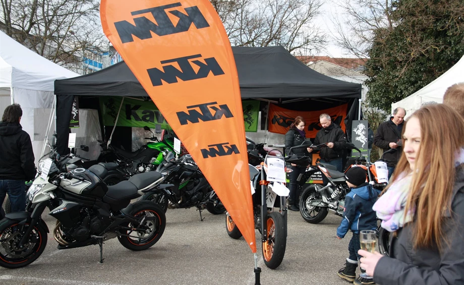 Auto & Motorradmarkt Pforzheim 2016 Bild 7: Auto & Motorradmarkt Pforzheim 2016