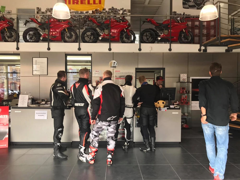 Saisoneröffnung 2017 mit Webergrill Bild 2: Saisoneröffnung 2017 mit Webergrill