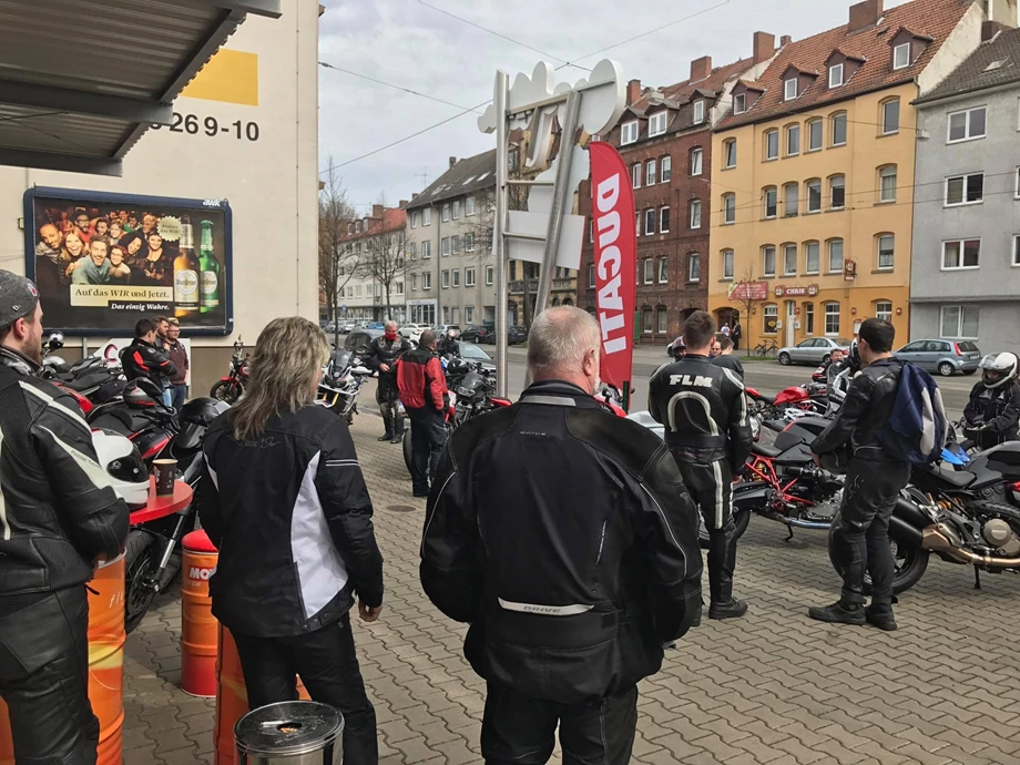 Saisoneröffnung 2017 mit Webergrill Bild 6: Saisoneröffnung 2017 mit Webergrill