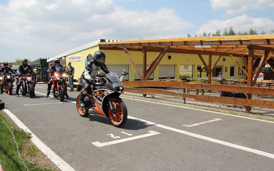 8. Kurventraining am Erzgebirgsring - Bild 5