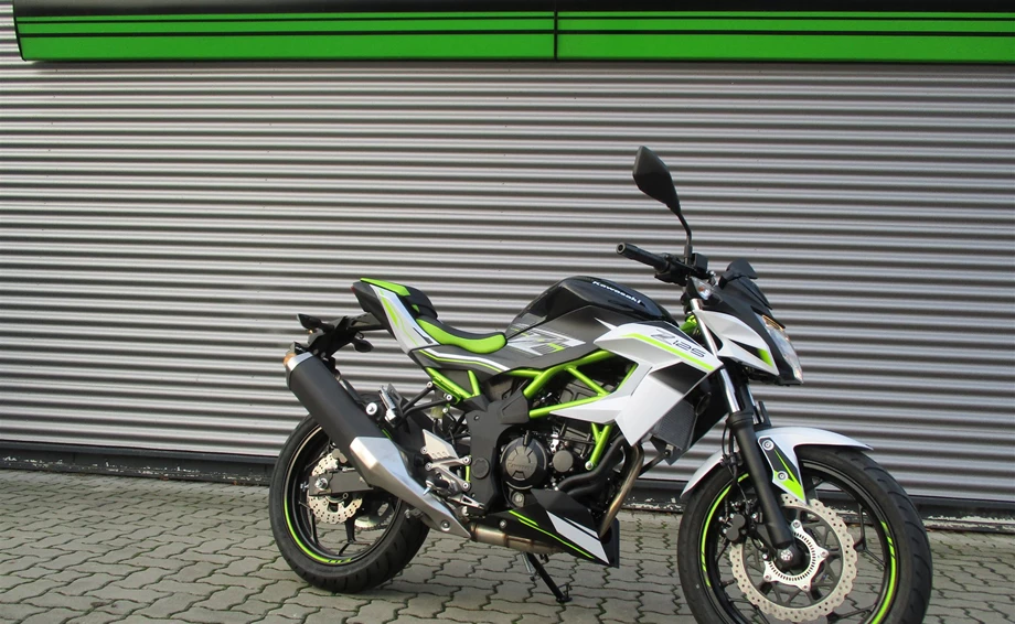 Team Wahlers = 40 Jahre Motorräder - seit 1979 - Scheeßeler Auto- und Motorradtage am 6. & 7. April  Bild 3: Team Wahlers = 40 Jahre Motorräder - seit 1979 - Scheeßeler Auto- und Motorradtage am 6. & 7. April