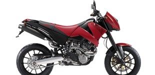 KTM 640 Duke 2 2005 vs KTM 640 LC4 Adventure 2005