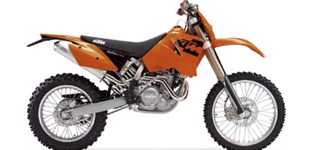 Yamaha WR450F 2011 vs KTM 525 MXC Desert Racing 2005