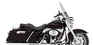 Harley-Davidson Road King Classic FLHRC 2005 vs Triumph Rocket III Classic 2009