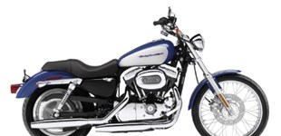 Harley-Davidson Sportster XL 1200C Custom 2005 vs Yamaha XVS 650 Drag Star Classic 2005