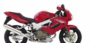 Honda VTR 1000 F Fire Storm 2005 vs Triumph Trident 660 2025