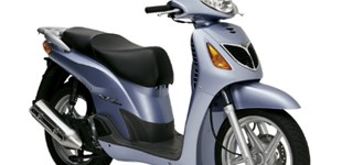 Honda SH125i 2005 vs Yamaha XMAX 300 2023