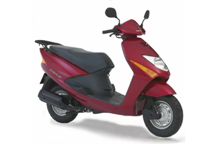 Honda SCV 100 Lead 2005 Honda SCV 100 Lead 2005