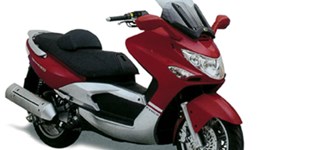 Kymco Xciting 500i 2005 vs Piaggio Beverly 500 2005