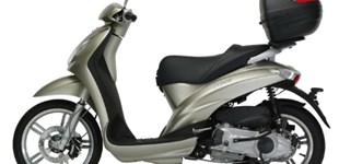 Peugeot Tweet 125 GT 2023 vs Peugeot Looxor 125 2005