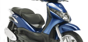 Sym Jet 14 125 2023 vs Piaggio Beverly 125 i.e. 2005