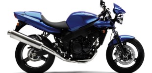 Triumph Speed Four 2005 vs Kawasaki Versys 650 2008