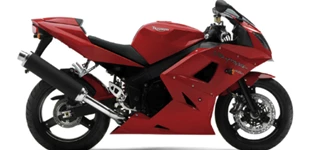 Triumph Daytona 650 2005 vs Triumph Daytona 955i 2005 Triumph Daytona 650 2005 vs Triumph Daytona 955i 2005