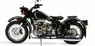 Ural Retro Solo 2005 vs Kawasaki W800 2011