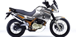 Kawasaki KLE 500 2005 vs Kawasaki Z900 RS 2021