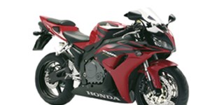Kawasaki ZZR 600 2005 vs Honda CBR1000RR Fireblade 2006