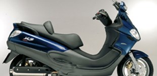 Piaggio Beverly 500 2005 vs Piaggio X9 500 Street 2006