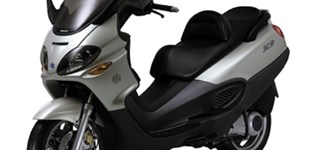 Daelim S3 125 2011 vs Piaggio X9 125 2006