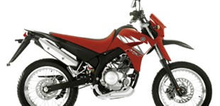 Yamaha XT 125 X 2006 vs MZ 125 SM 2005