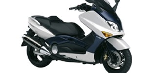 Yamaha T-MAX 500 2006 vs Honda CB 1300 2009