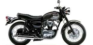 Yamaha R9 35kW 2025 vs Kawasaki W 650 2006