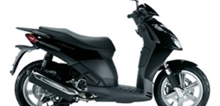 Aprilia Sportcity 200 2006 vs Yamaha X-Max 250 2008
