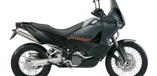 Husqvarna Norden 901 2022 vs KTM 990 Adventure 2007