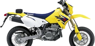 KTM 390 Duke 2019 vs Suzuki DR-Z 400 SM 2007 KTM 390 Duke 2019 vs Suzuki DR-Z 400 SM 2007