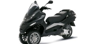 Piaggio MP3 125 2010 vs Piaggio MP3 125 2007