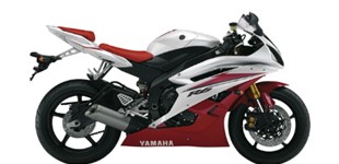 Kawasaki Z900 2025 vs Yamaha YZF-R6 2007