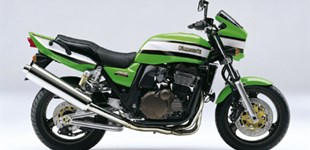 Honda CBR 1100 XX Super Blackbird 2005 vs Kawasaki ZZR 1200 2007