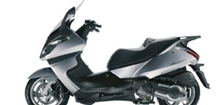 Aprilia Atlantic 500 2007 vs Kymco Xciting 500i 2009