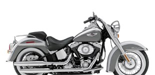 Harley-Davidson Softail Deluxe FLDE 2018 vs Harley-Davidson Softail Deluxe FLSTN 2008