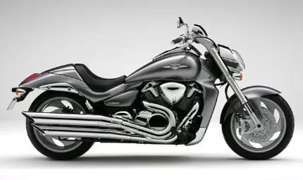 Suzuki Intruder M1800R2 Suzuki Intruder M1800R2