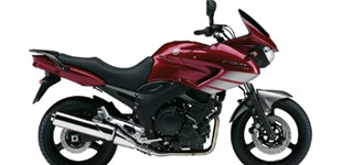 Suzuki Bandit 650S 2009 vs Yamaha TDM 900 2008 Suzuki Bandit 650S 2009 vs Yamaha TDM 900 2008