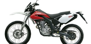 Derbi Senda R 125 Baja 2008 vs Derbi Senda R 125 Baja 2011