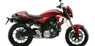 Derbi Mulhacen 659 2008 vs Aprilia Shiver 750 2011