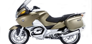 BMW R 1100 RT 2008 vs Honda GL 1800 Goldwing 2009 BMW R 1100 RT 2008 vs Honda GL 1800 Goldwing 2009
