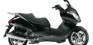 Aprilia Atlantic 500 2008 vs Piaggio X10 500 i.e. ABS 2013