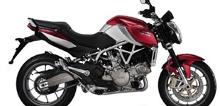 Triumph Trident 660 2021 vs Aprilia Mana 850 2008