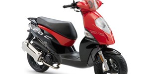 KSR Moto Roc 50 2009 vs KSR Moto Trigger 50 SM 2012