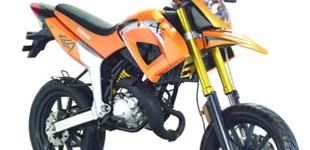 Brixton Sunray 125 2021 vs Keeway X-RAYs 2009 Brixton Sunray 125 2021 vs Keeway X-RAYs 2009