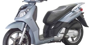 Daelim XQ1 2019 vs Keeway Outlook 125 2009