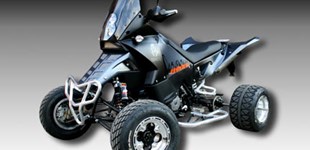 E-ATV 990 Adventure 2009 vs E-ATV 990 Super Duke 2009