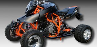 E-ATV 990 Super Duke R 2009 vs KTM 1090 Adventure 2018