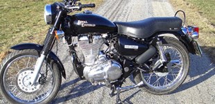 Royal Enfield Continental GT 650 2023 vs Royal Enfield Superbullet 500 EFI 2009