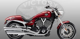 Victory Hammer 2009 vs Indian Chief Dark Horse 2011