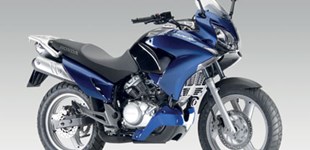 Honda XL 125 V Varadero 2009 vs Benelli Leoncino 125 2023 Honda XL 125 V Varadero 2009 vs Benelli Leoncino 125 2023