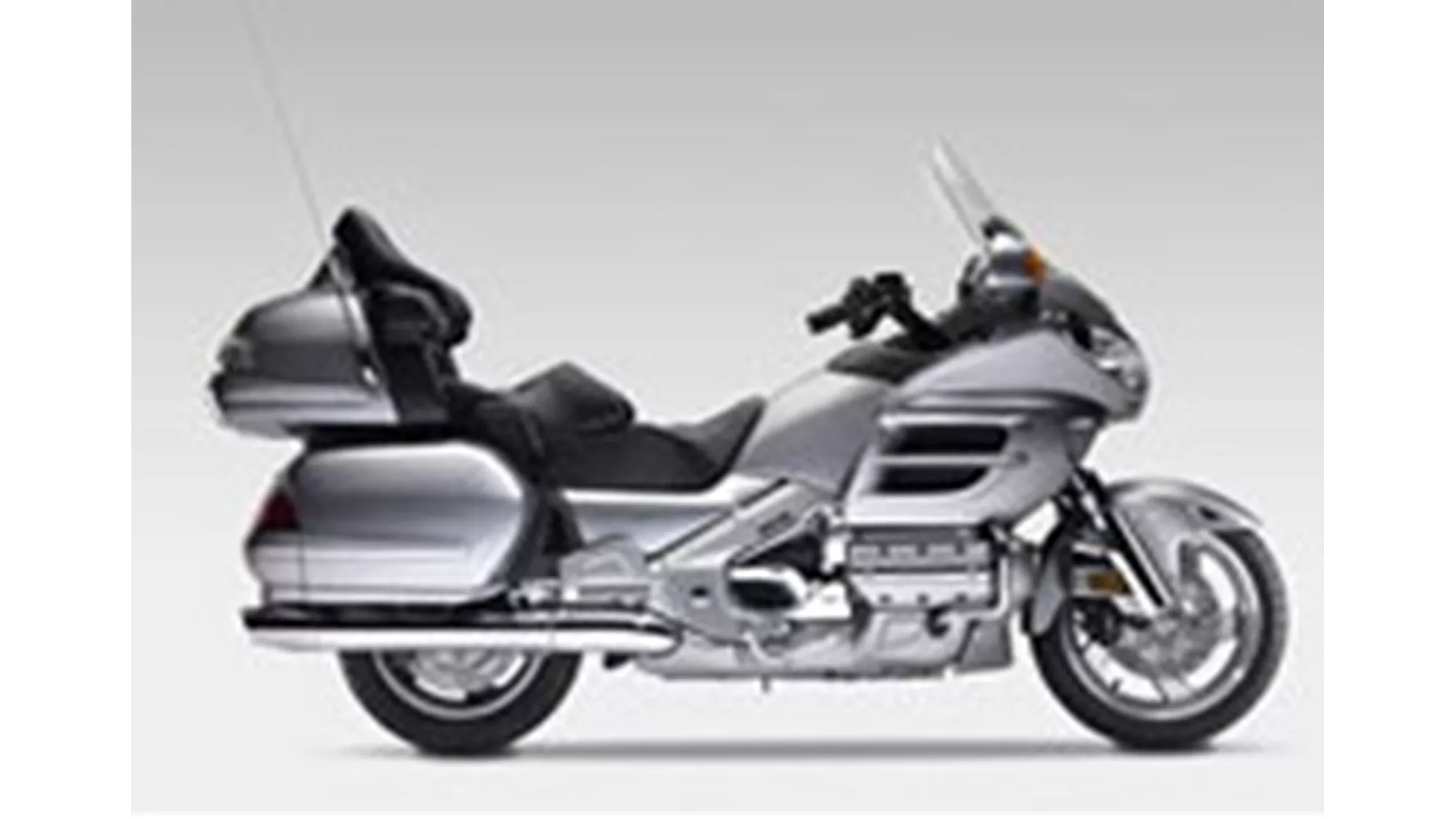 Honda GL 1800 Goldwing - Image 1 Honda GL 1800 Goldwing - Image 1